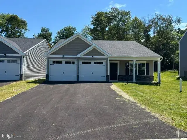 212 Grace Ann Ct, Fayetteville