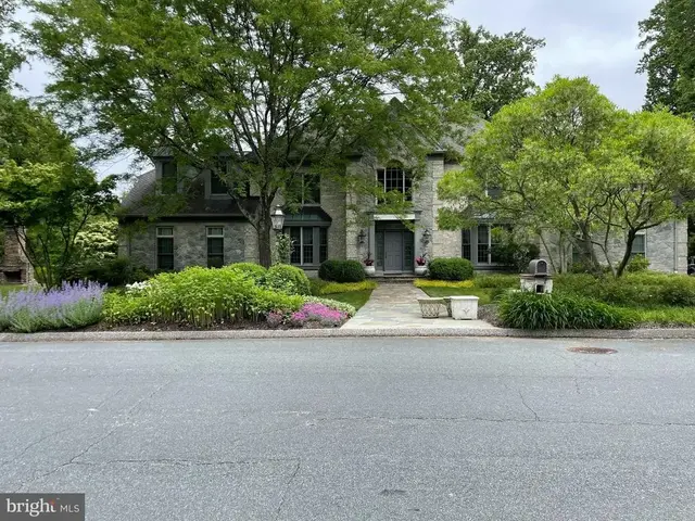 7 Hambleton Ct, Baltimore
