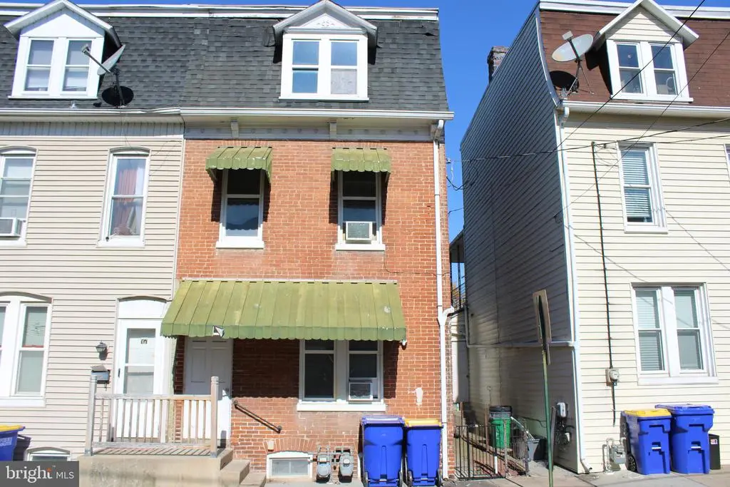 103 W Sixth Ave #2nd Floor, York