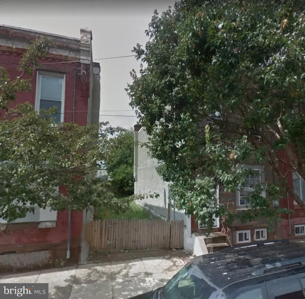 2152 E Auburn St, PHILADELPHIA