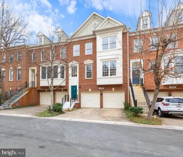 11909 Grey Hollow Ct #78, Rockville