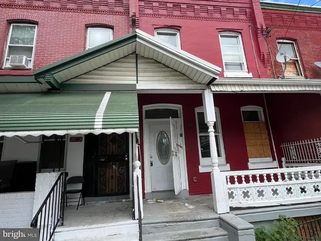 3821 Brown St, Philadelphia