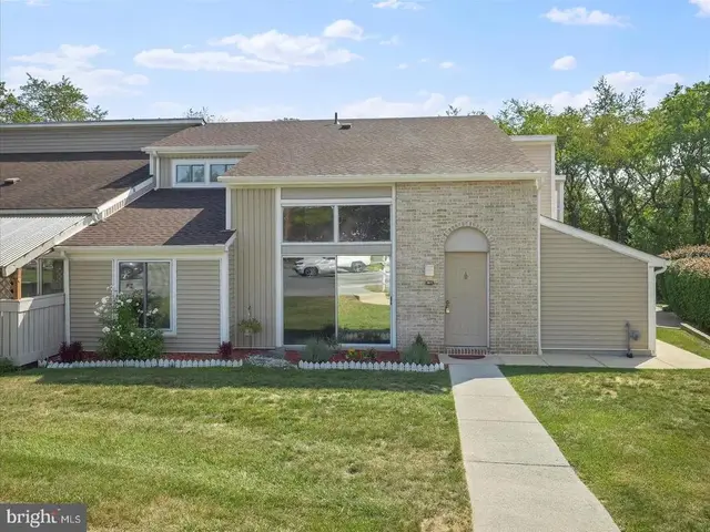 1672 Woodlands Run, Hagerstown