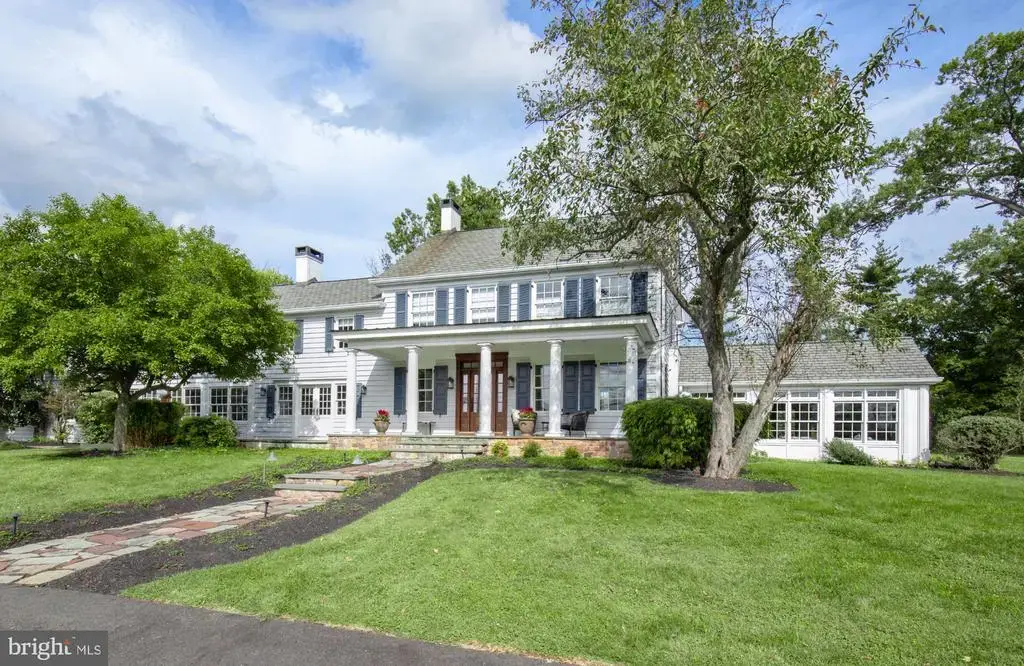 266 Province Line Rd, HOPEWELL
