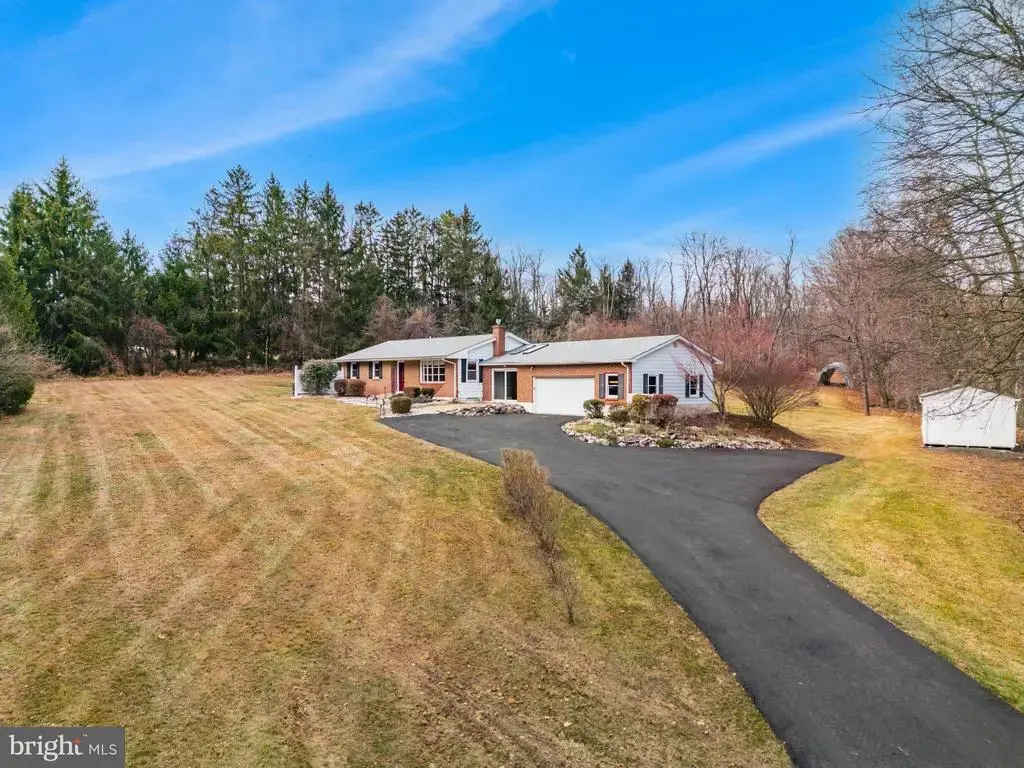 961 Passer Rd, COOPERSBURG
