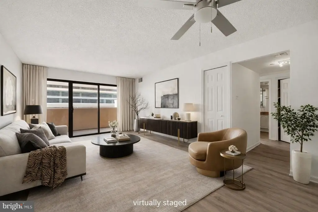 1301 N Courthouse Rd #1205, ARLINGTON