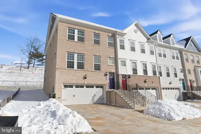 1723 Water Crossing Rd, Pikesville