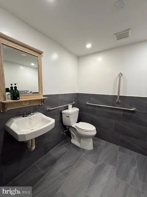 1214 U St Se, WASHINGTON