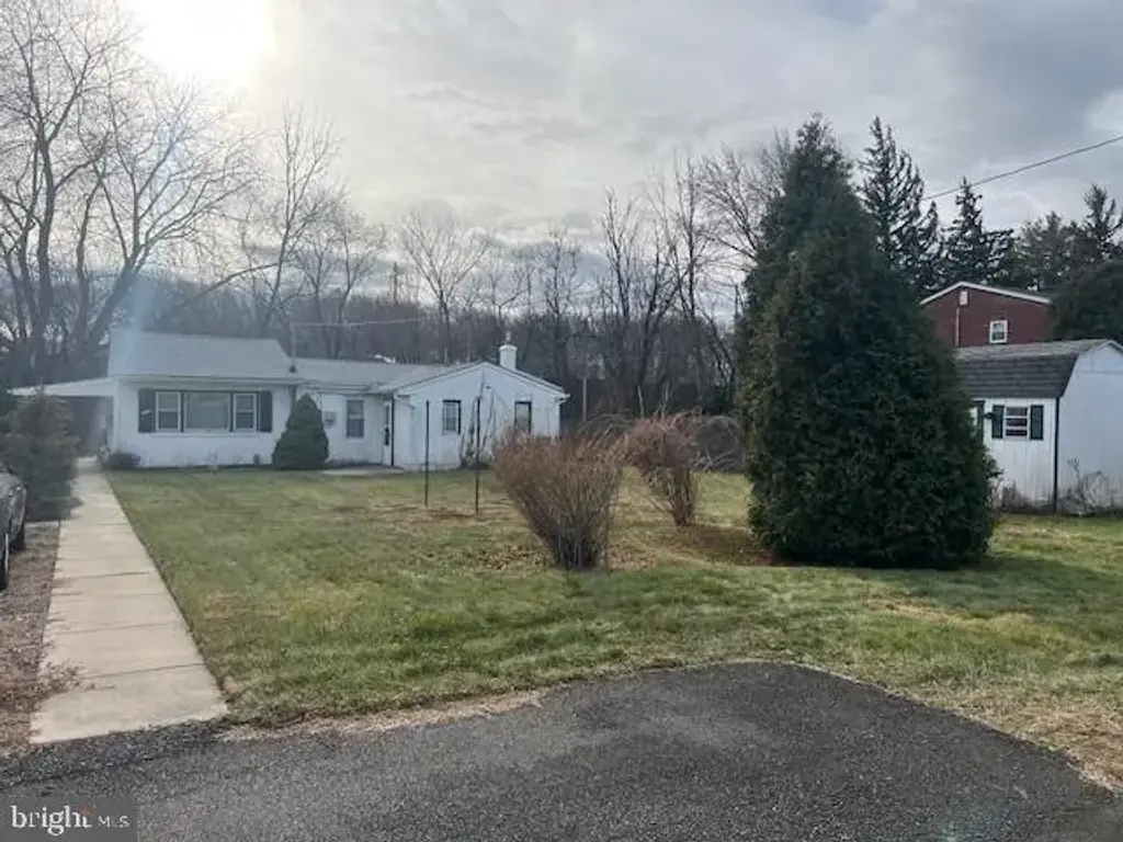 1002 Orchid Ave, BENSALEM