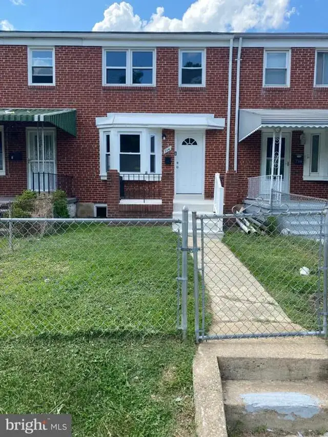714 Norris Ln, Essex