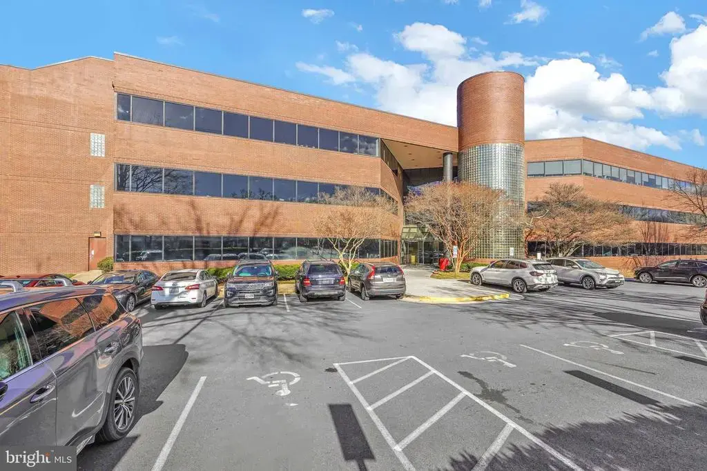 3930 Pender Dr #175, FAIRFAX