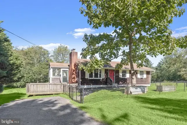 10832 Summit Ave, Woodstock
