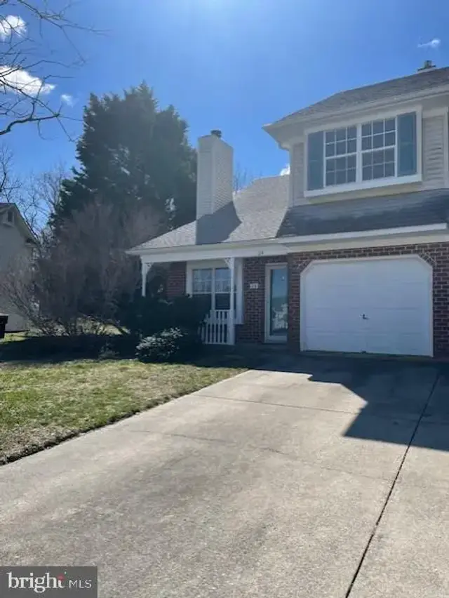 24 Gristmill Dr, Dover