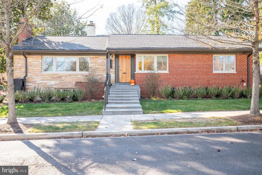 3400 Broad Branch Ter Nw, Washington