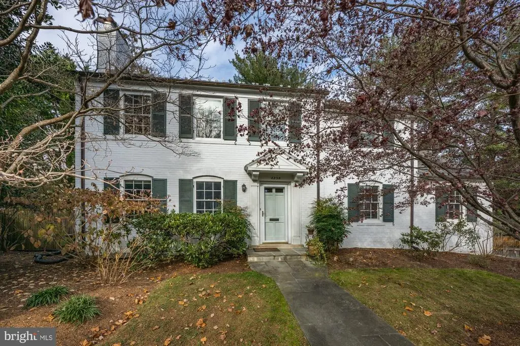 4238 50th St Nw, WASHINGTON