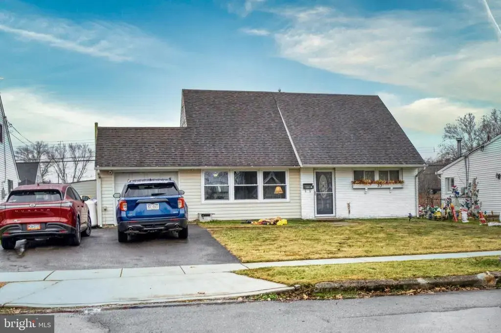 53 Micahill Rd, LEVITTOWN
