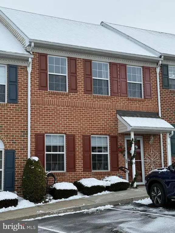 28 Charlemont Ct, READING