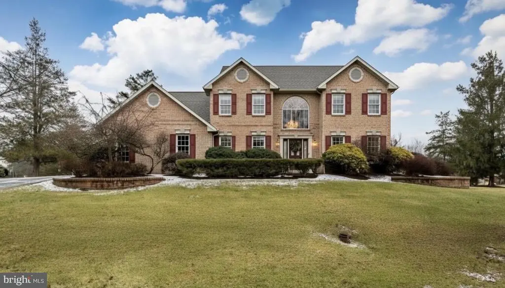 11 Mulligan Dr, READING