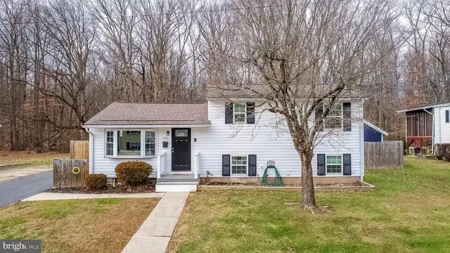 438 Chestnut St, Aberdeen