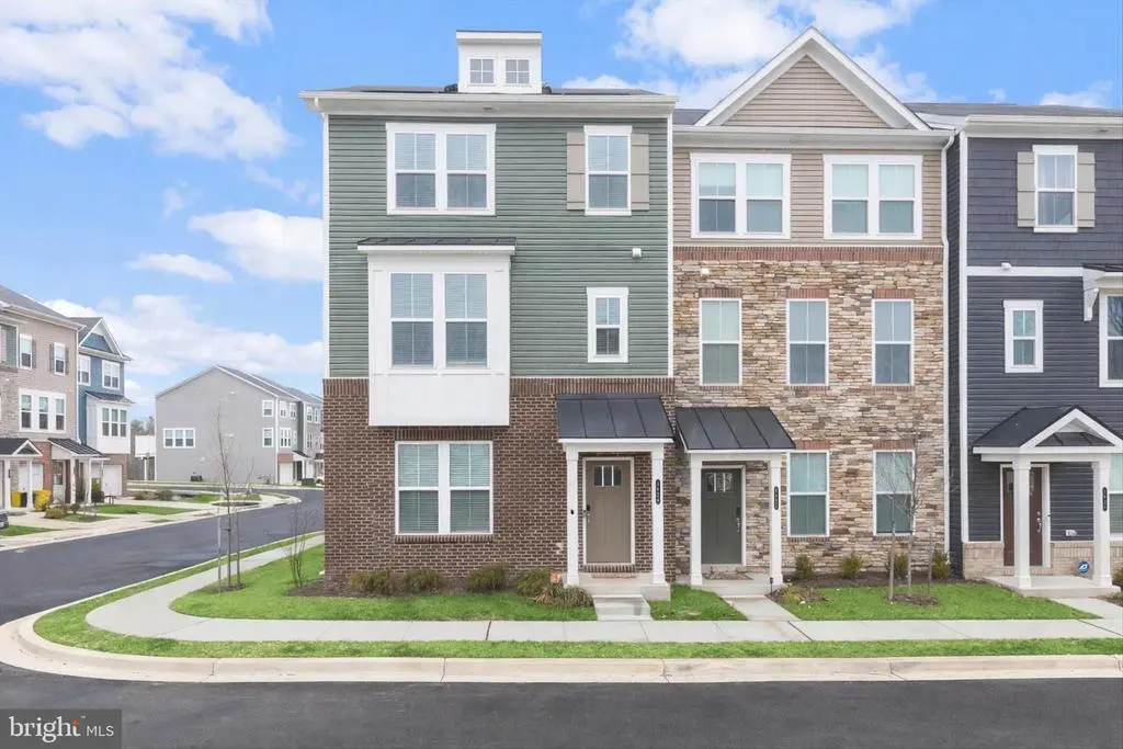 1624 Aster Ln, Hanover