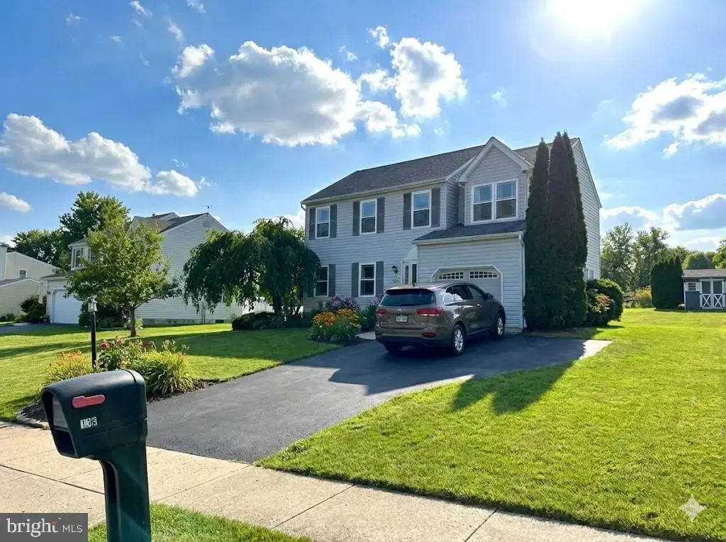 136 Woodview Dr, QUAKERTOWN