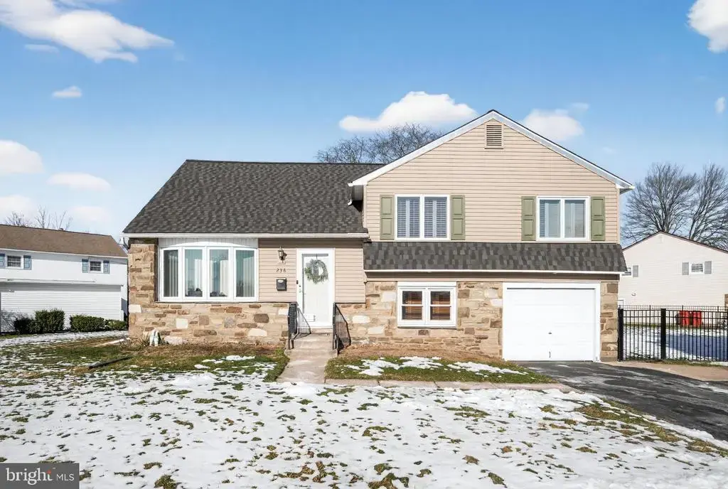 236 Hickory Rd, WARMINSTER