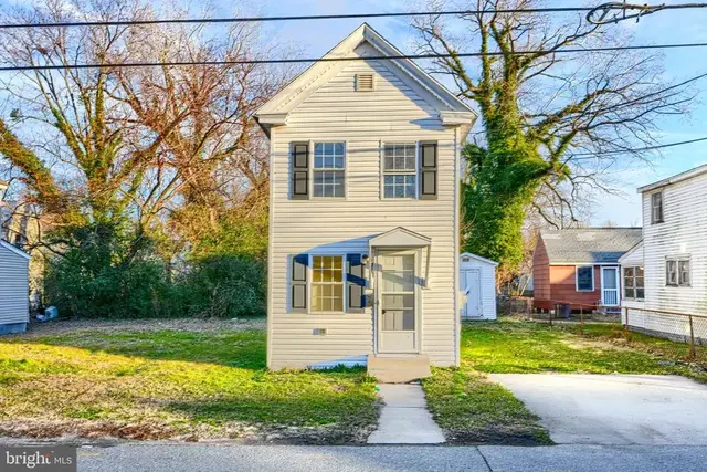 605 Robbins St, Cambridge