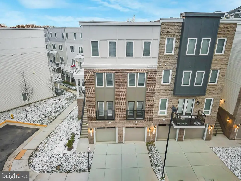 15535 Smoke Box Way, WOODBRIDGE