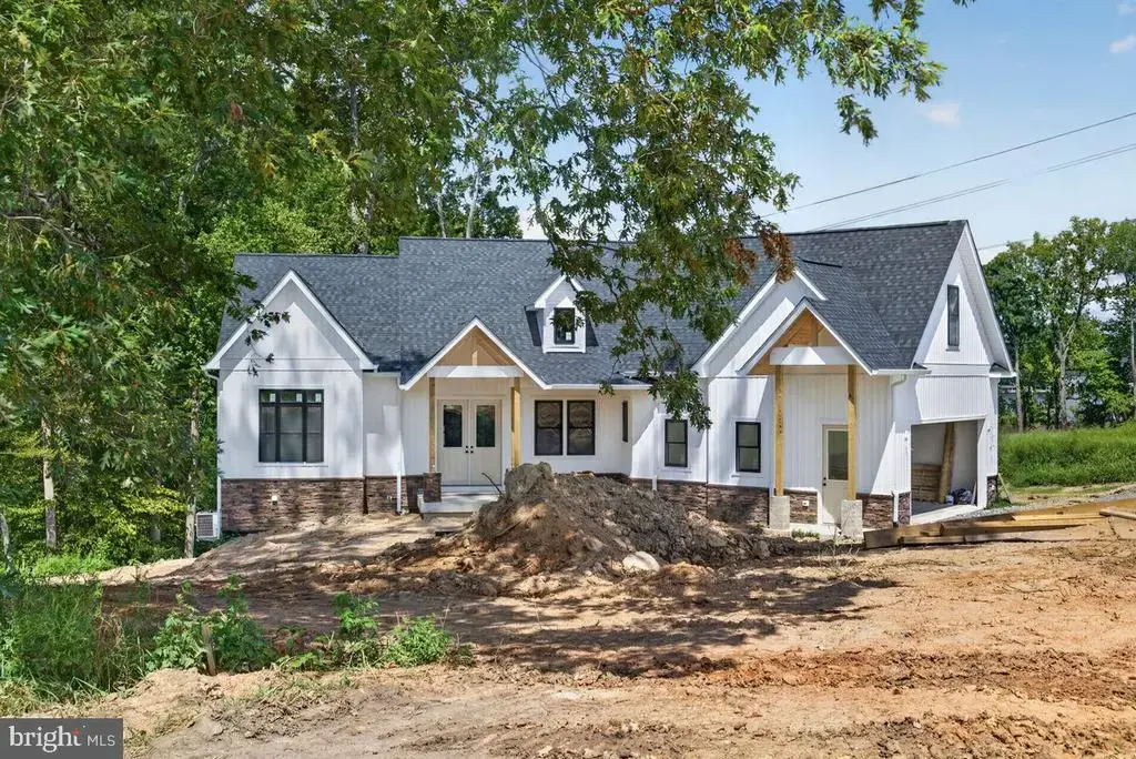 208 Anderson Way, MINERAL