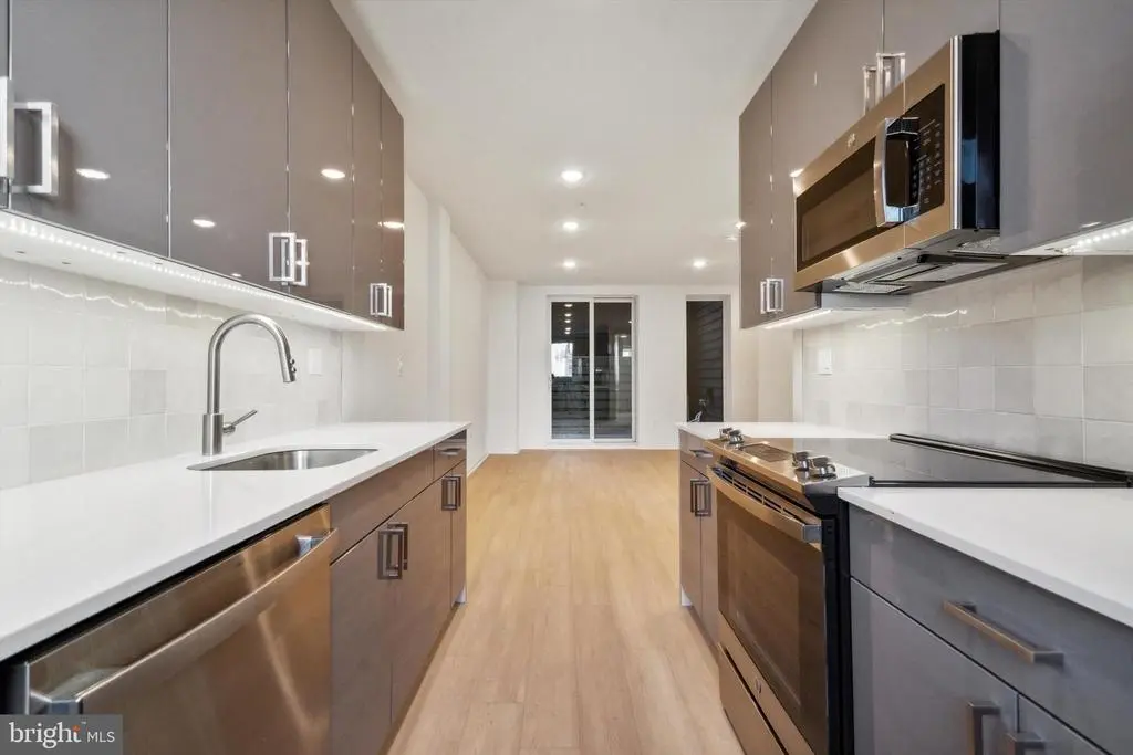 225-27 N 12th St #104, Philadelphia