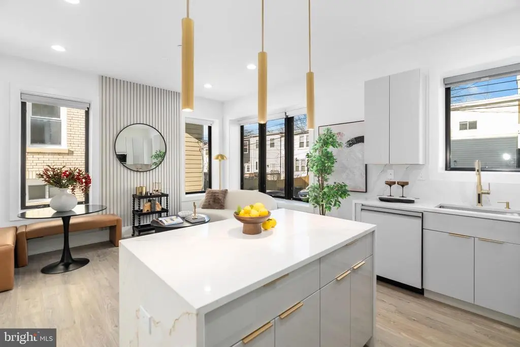 1140 Oates St Ne #101, WASHINGTON