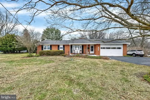 13324 Manor Rd, Baldwin