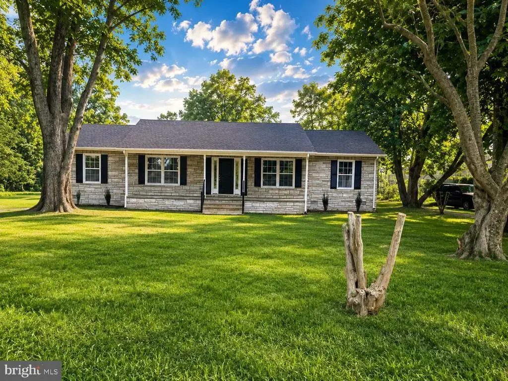 192 E Banbury Rd, TAPPAHANNOCK