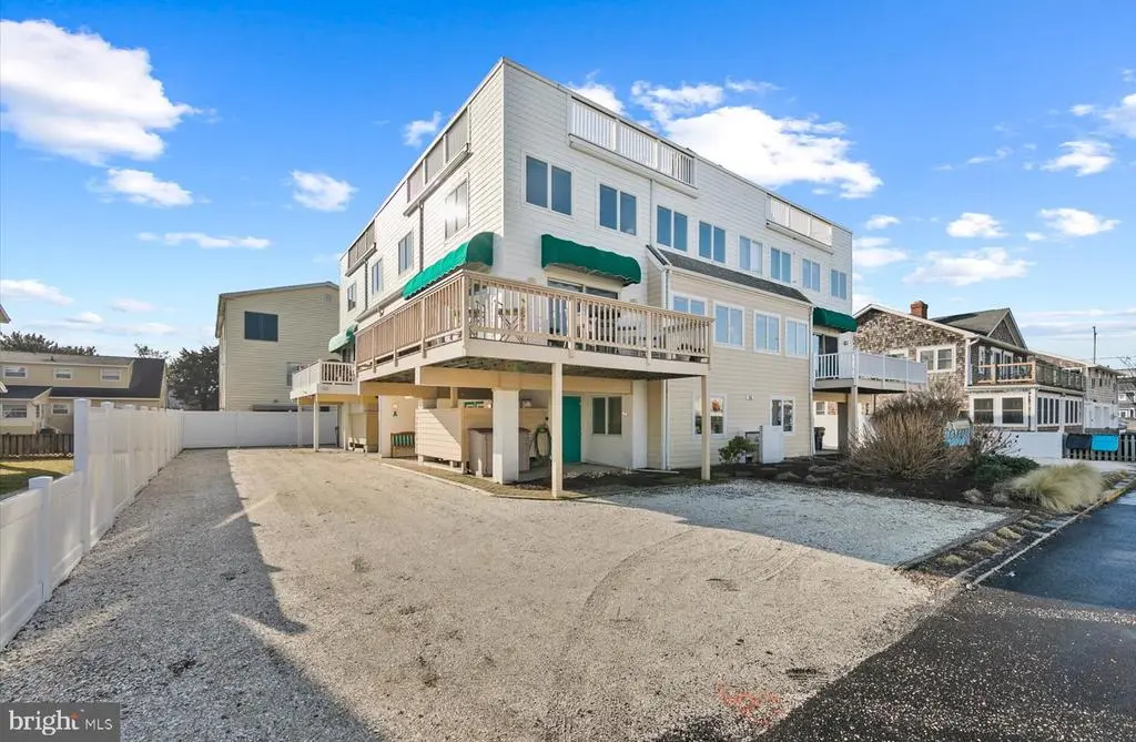 16 Clayton St #a, Dewey Beach