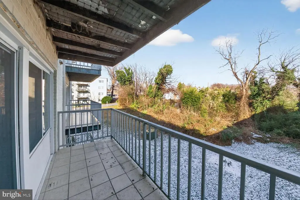 5601 Parker House Ter #319, HYATTSVILLE