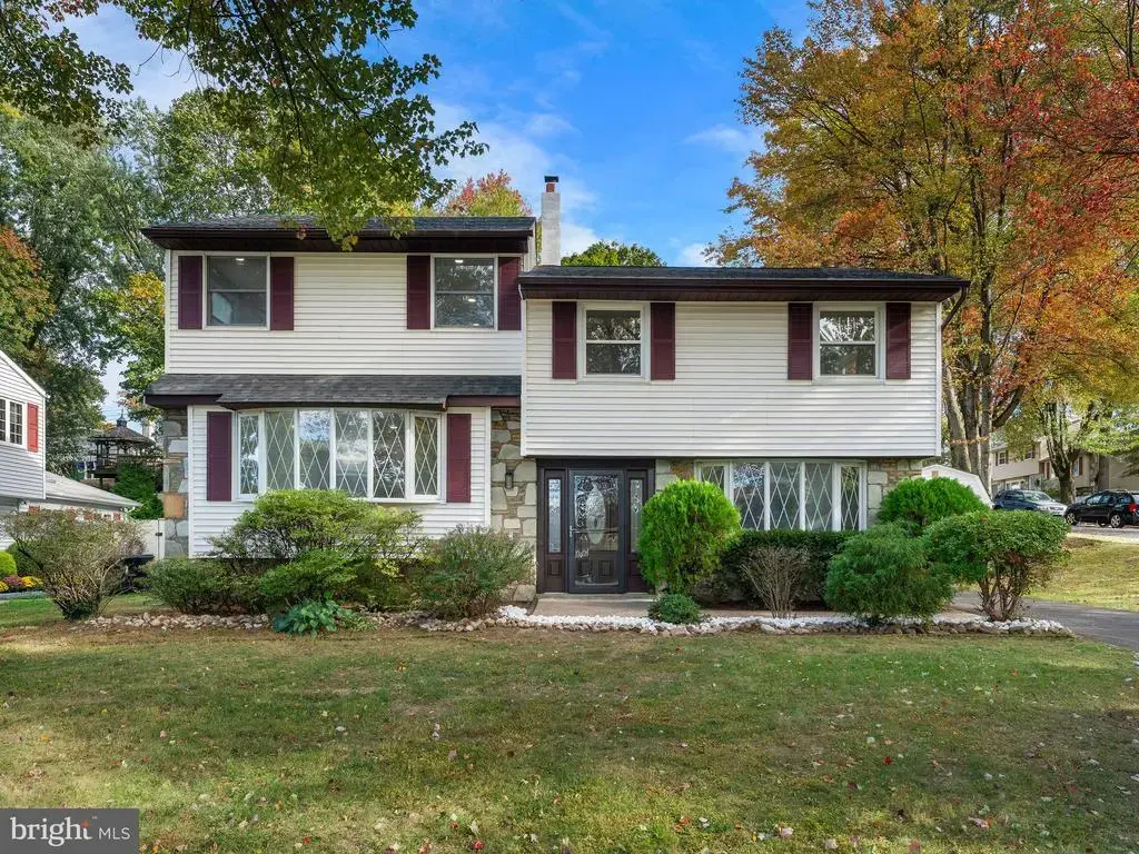 803 Fay Dr, FEASTERVILLE TREVOSE