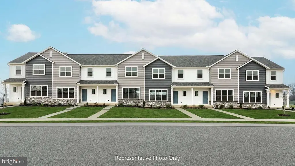 36 N Conifer Dr, ELIZABETHTOWN