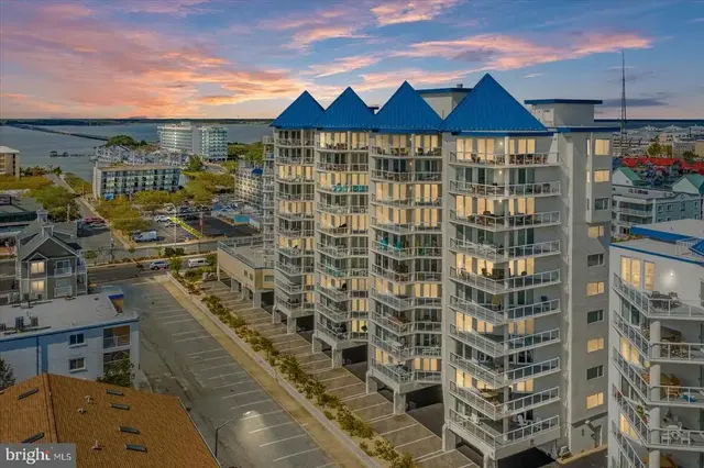 8 60th St #302, Ocean City