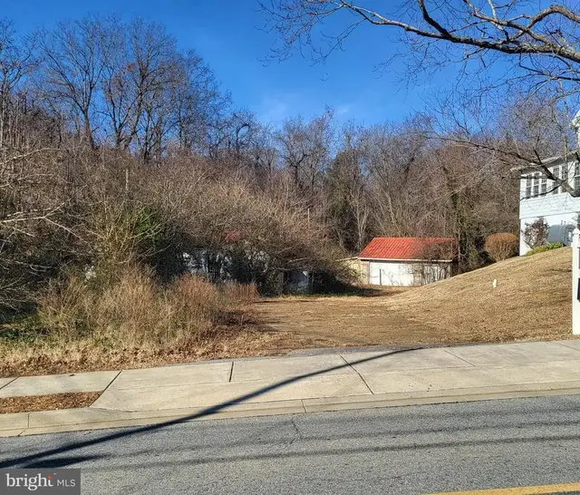 22615 Washington St, Leonardtown