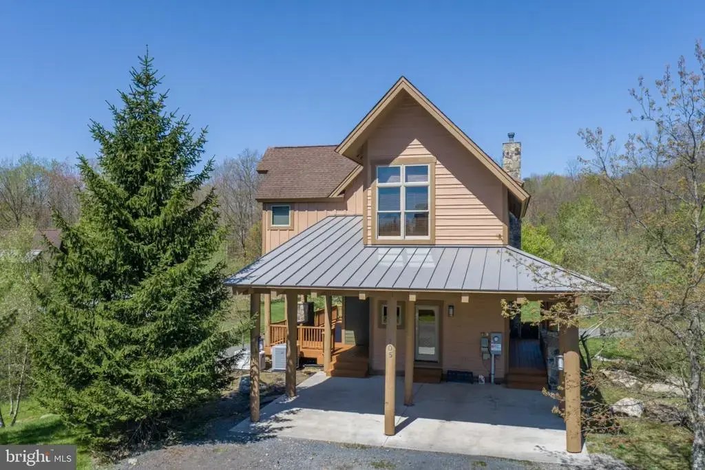 105 Mountain Overlook Court, MC HENRY