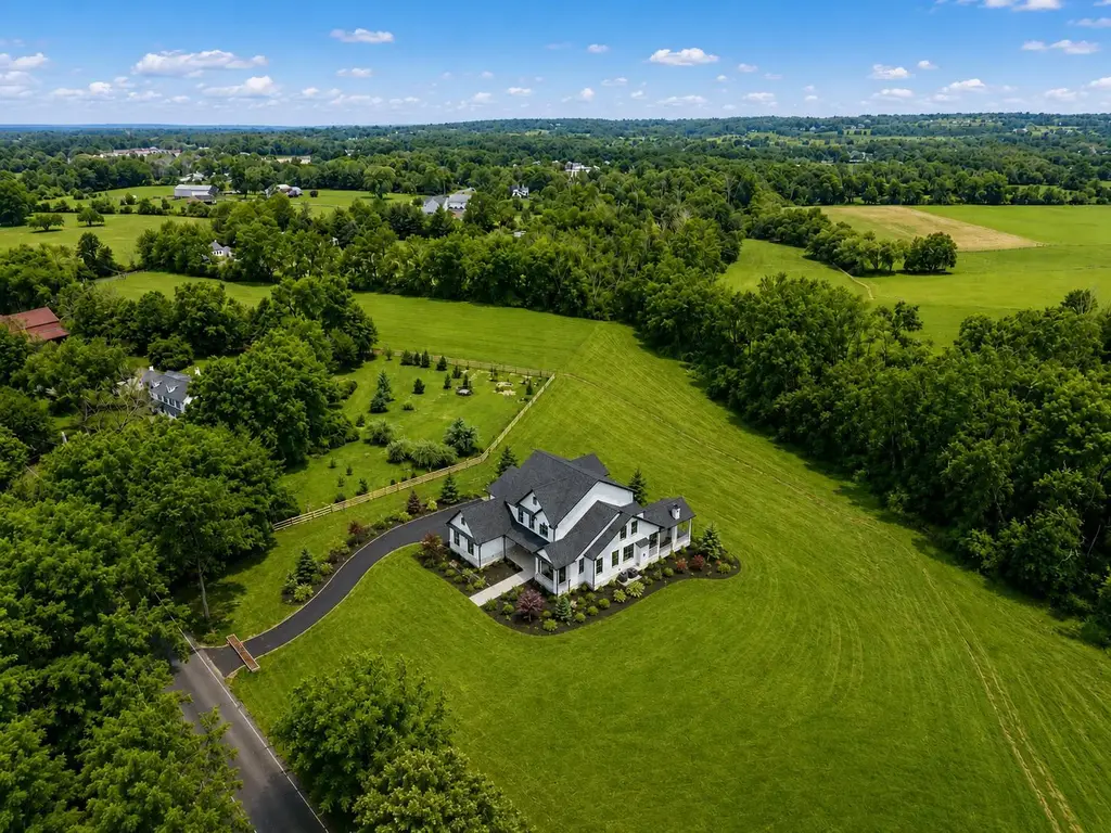 102 Railroad Ave, CHALFONT