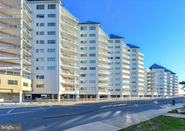 8 60th St #1003, Ocean City