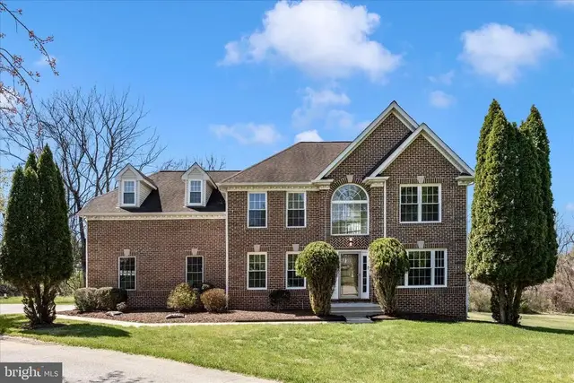 10013 Village Green Dr, Woodstock