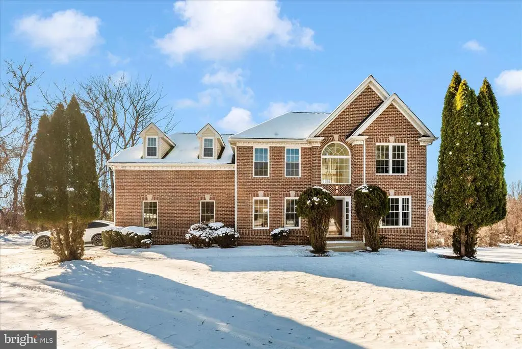 10013 Village Green Dr, Woodstock