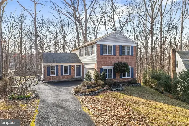 7 Fallswood Ct, Rockville