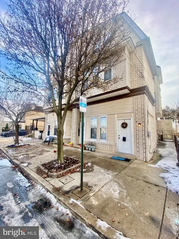 438 Church Ln, LANSDOWNE