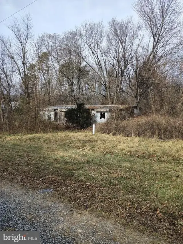 381 Redwood Dr, Rileyville