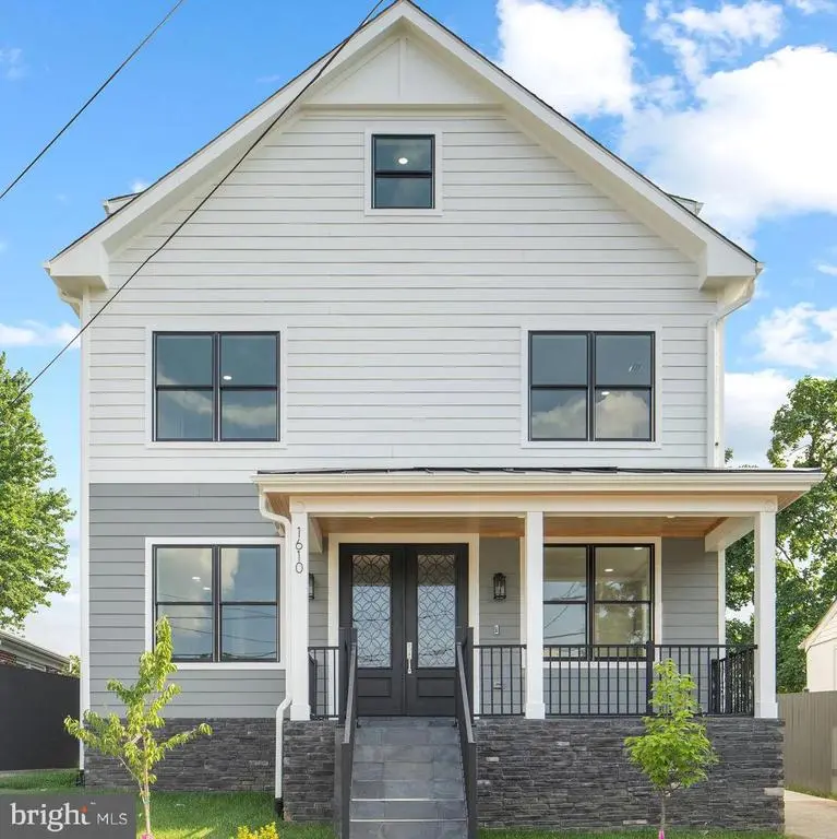 1600 12th St S, ARLINGTON