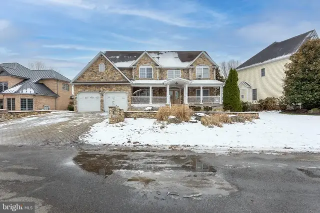 415 Shore Dr, Joppa