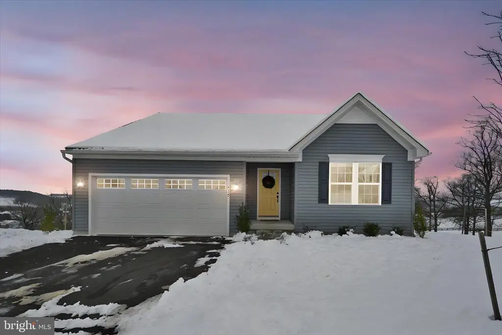 415 Courtland Rd, ATGLEN